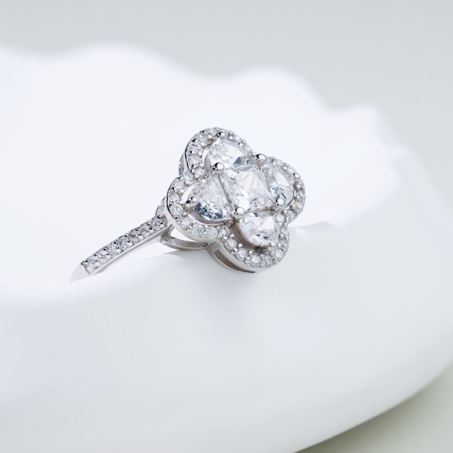 1.3ct D VVS1 Color Synthetic Moissanite Ring for Women