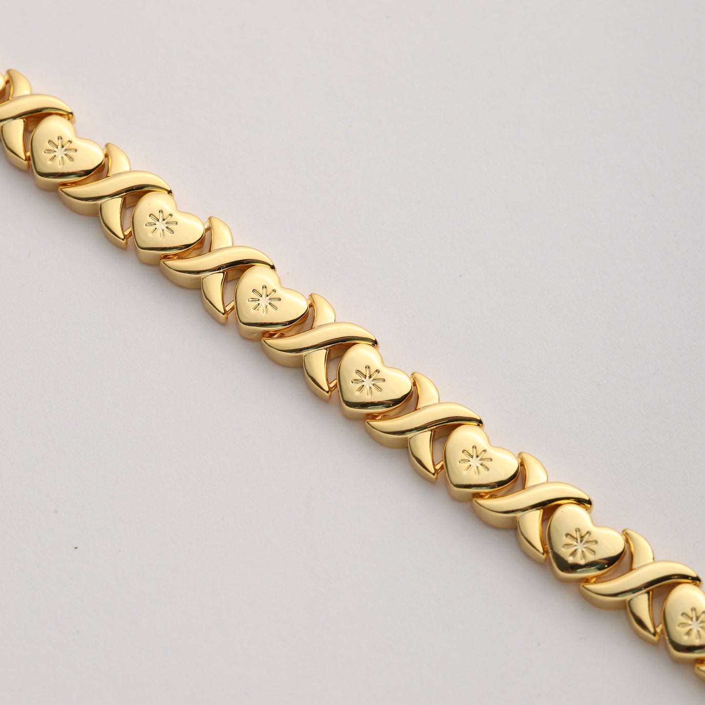 XOXO Chain