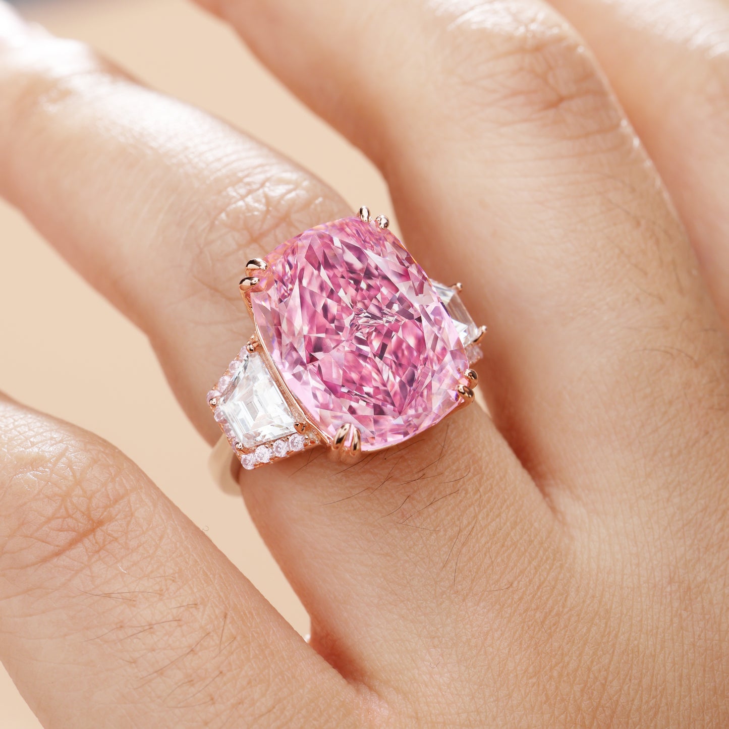 11 Carat Pink Heart Light Luxury All-In-One Ring