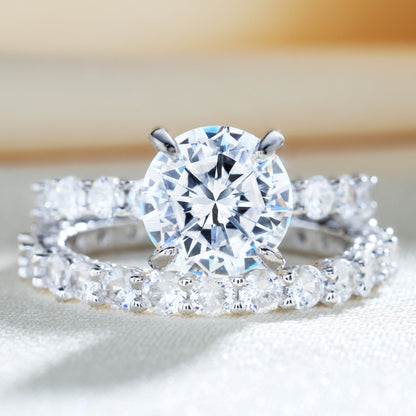 Luxury Round Cut Wedding Ring Set