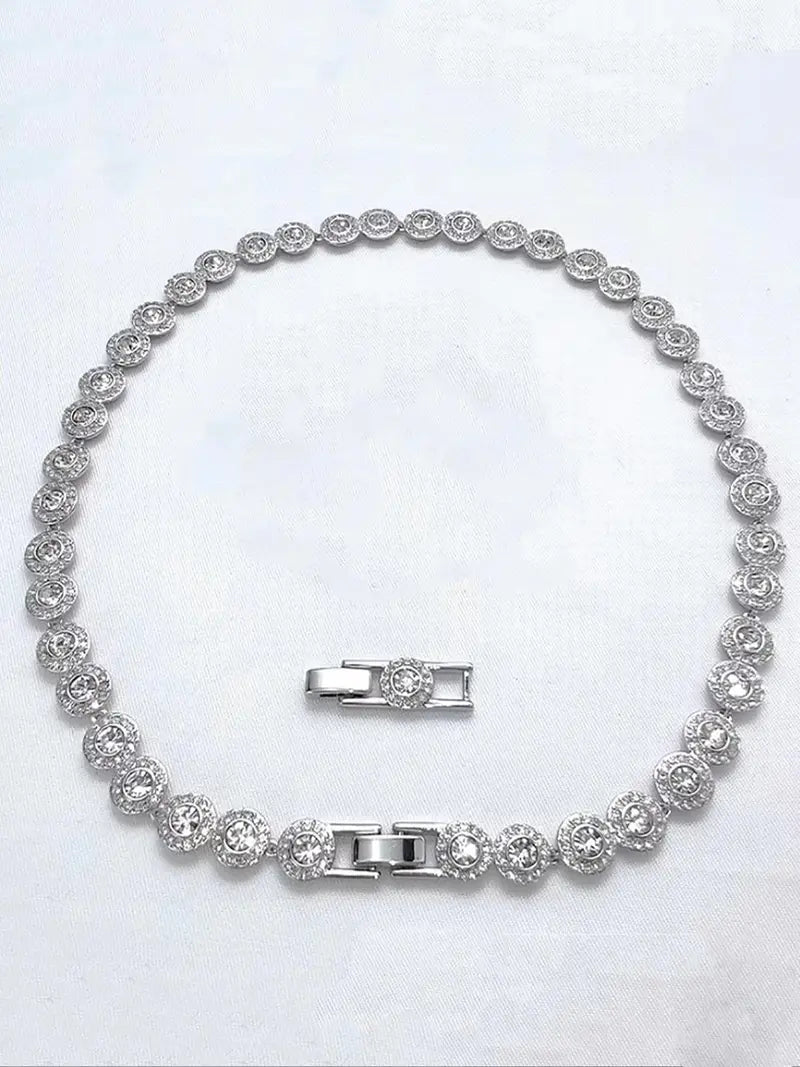 Women's Sparkling Rhinestone Tennis Chain Choker - Adjustable Elegant Fashion Necklace for Party & Daily Wear