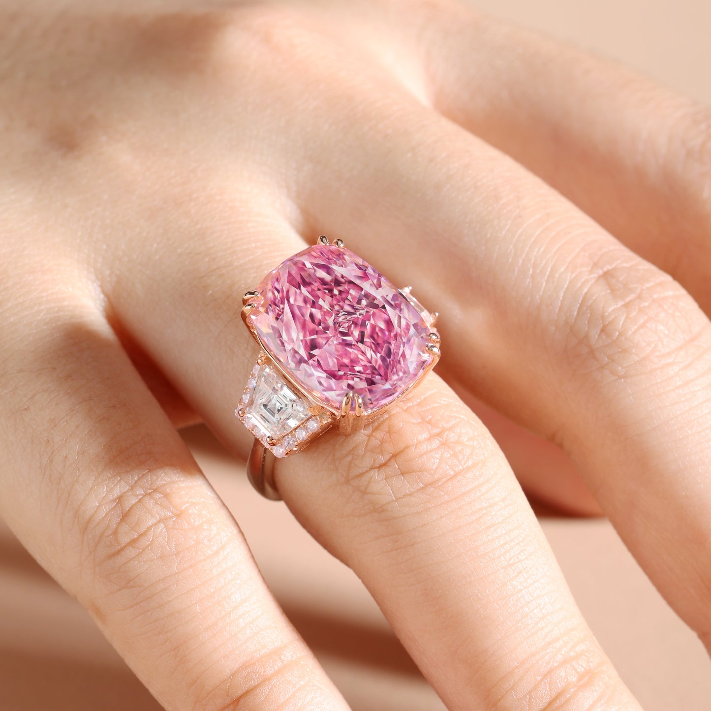 11 Carat Pink Heart Light Luxury All-In-One Ring