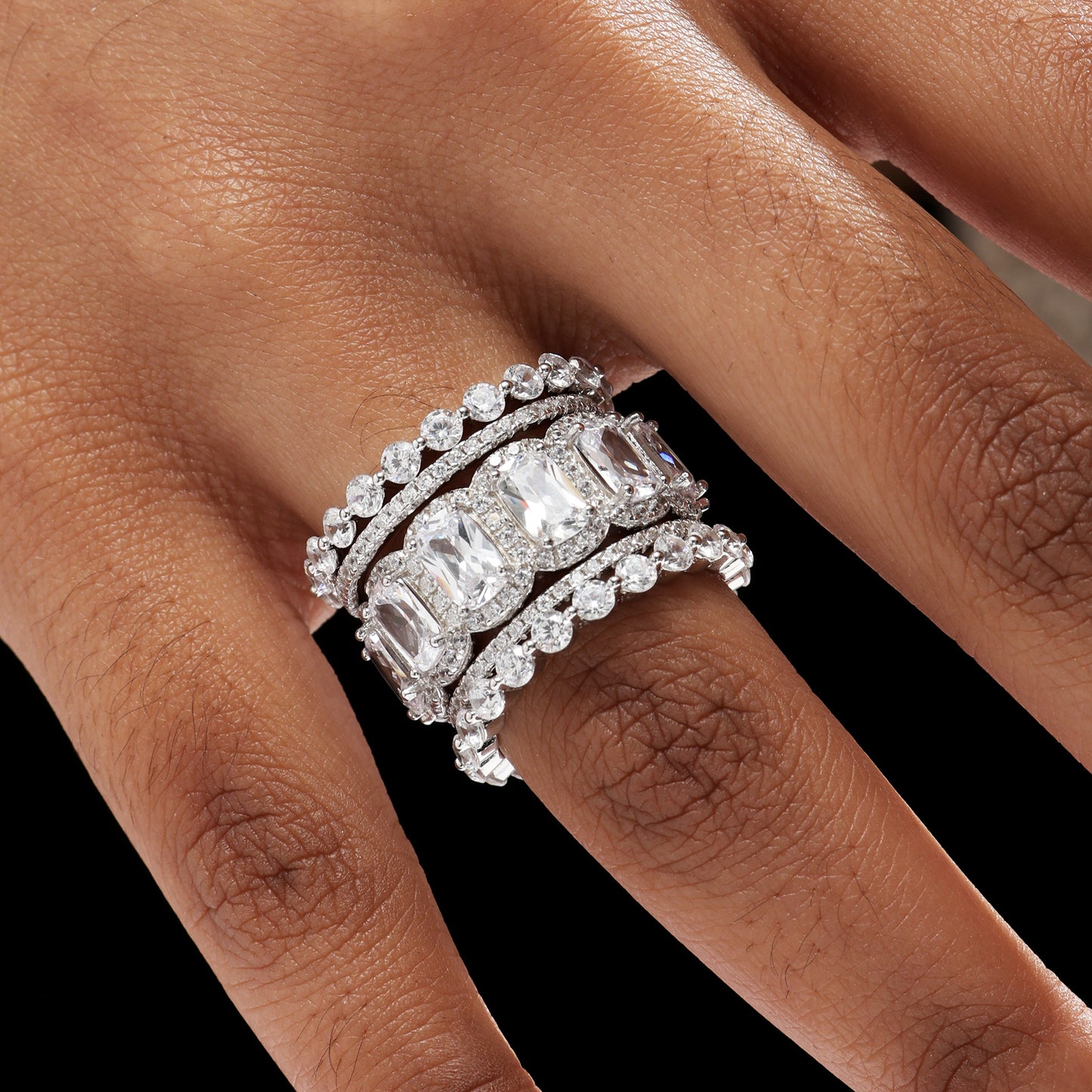 Luxurious Cushion Cut 5 Pieces Ring Set