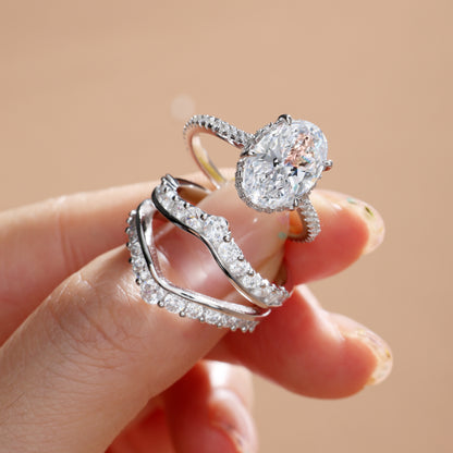 Exclusive Oval Cut Wedding Ring Set