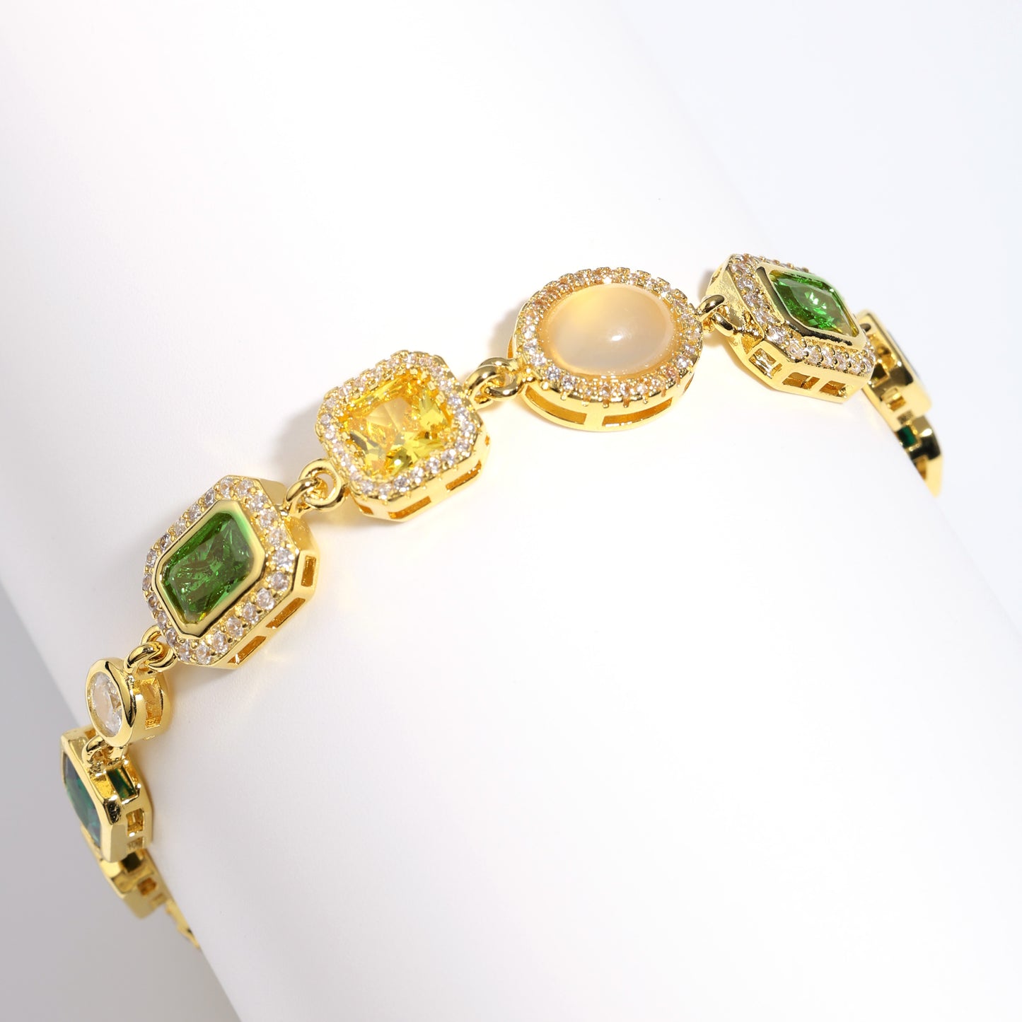 Graduated Green Chrysoprase Gemstone Necklace