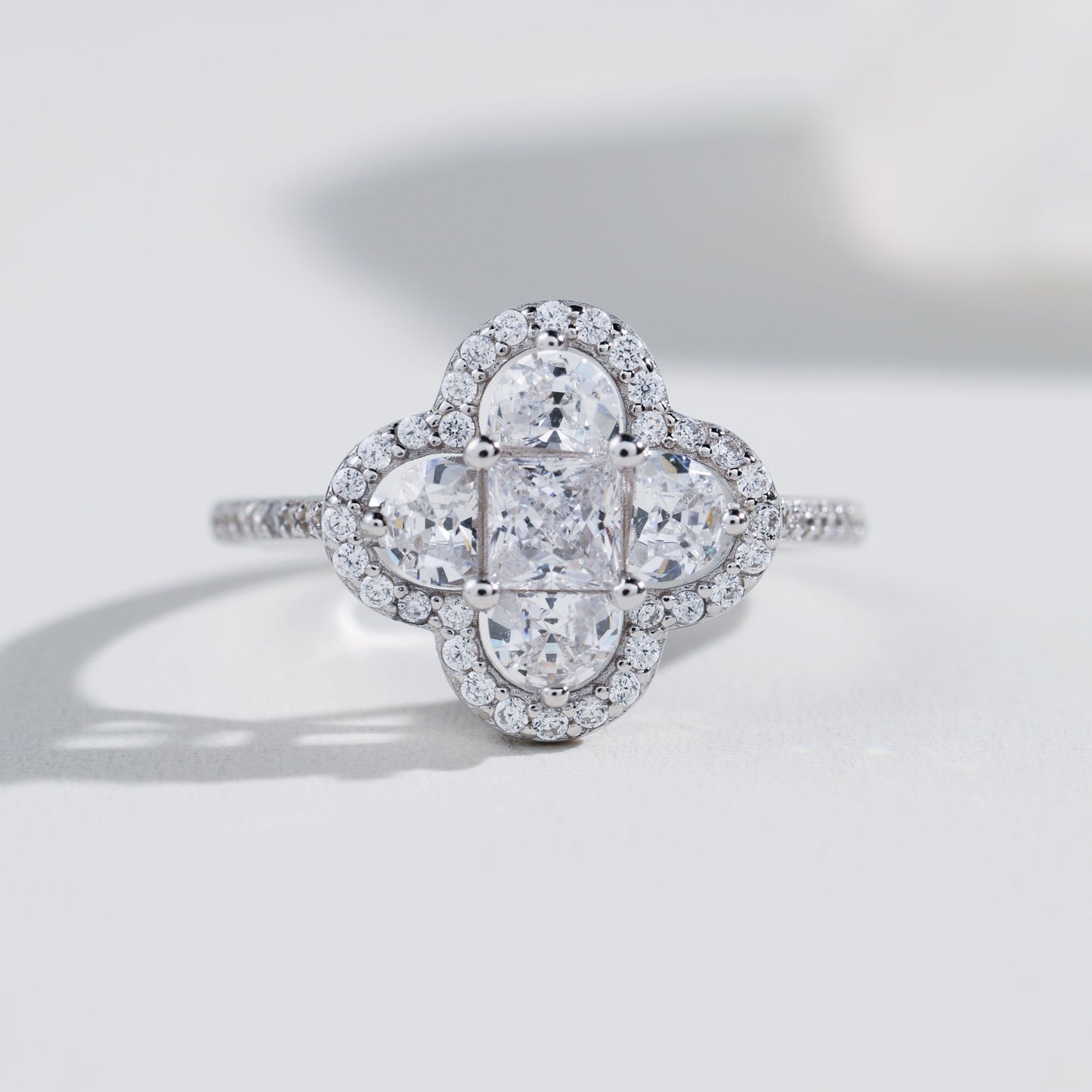 1.3ct D VVS1 Color Synthetic Moissanite Ring for Women