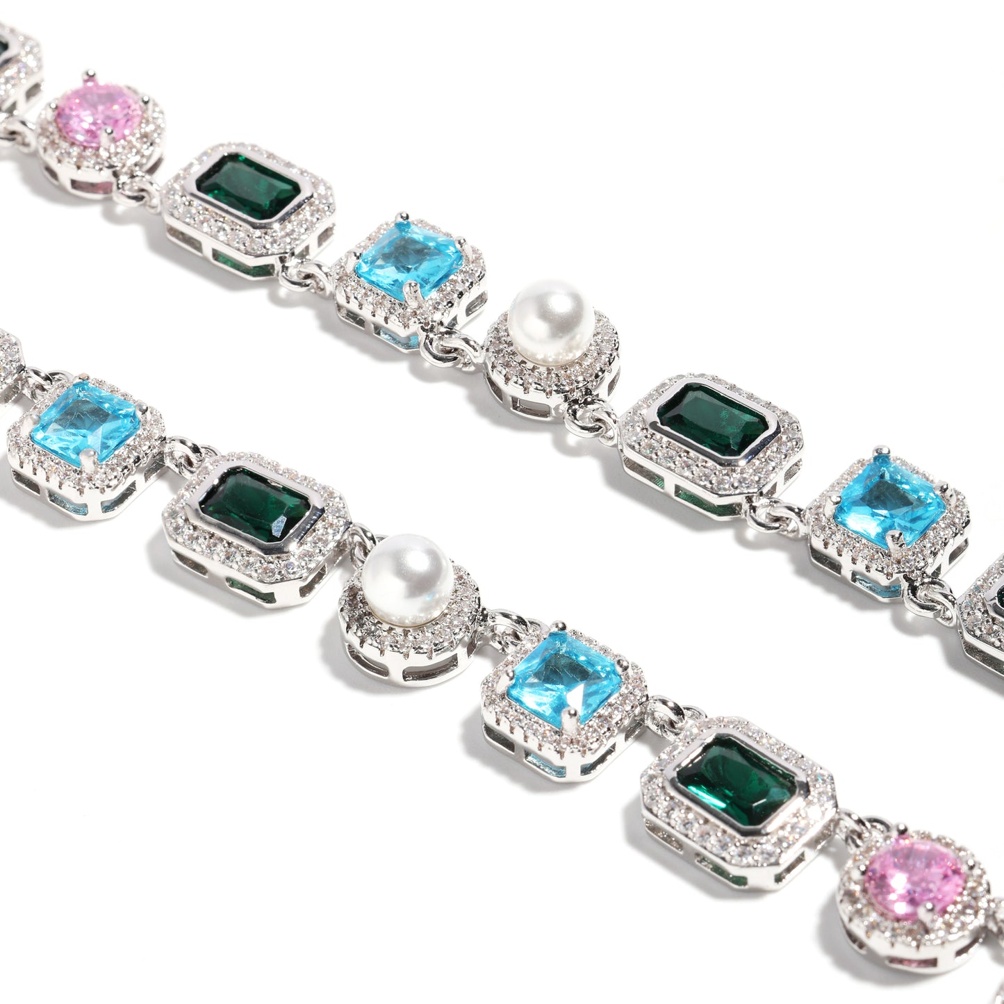 Charming Emerald Forest Pearl Gemstone Necklace