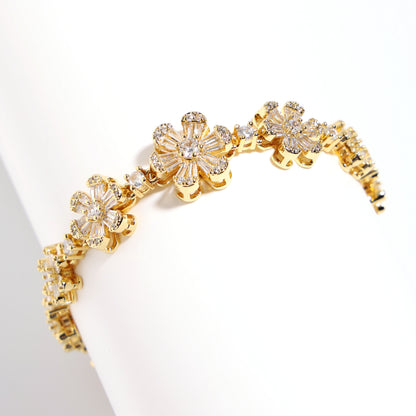 Starlight Blossom: Full-Pave Diamond Flower Necklace