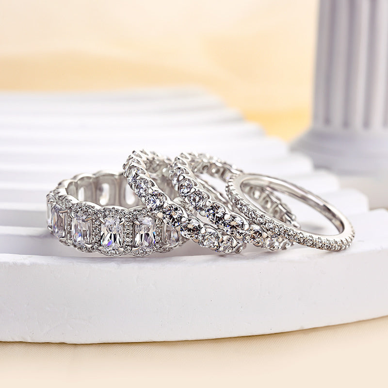 Luxurious Cushion Cut 5 Pieces Ring Set