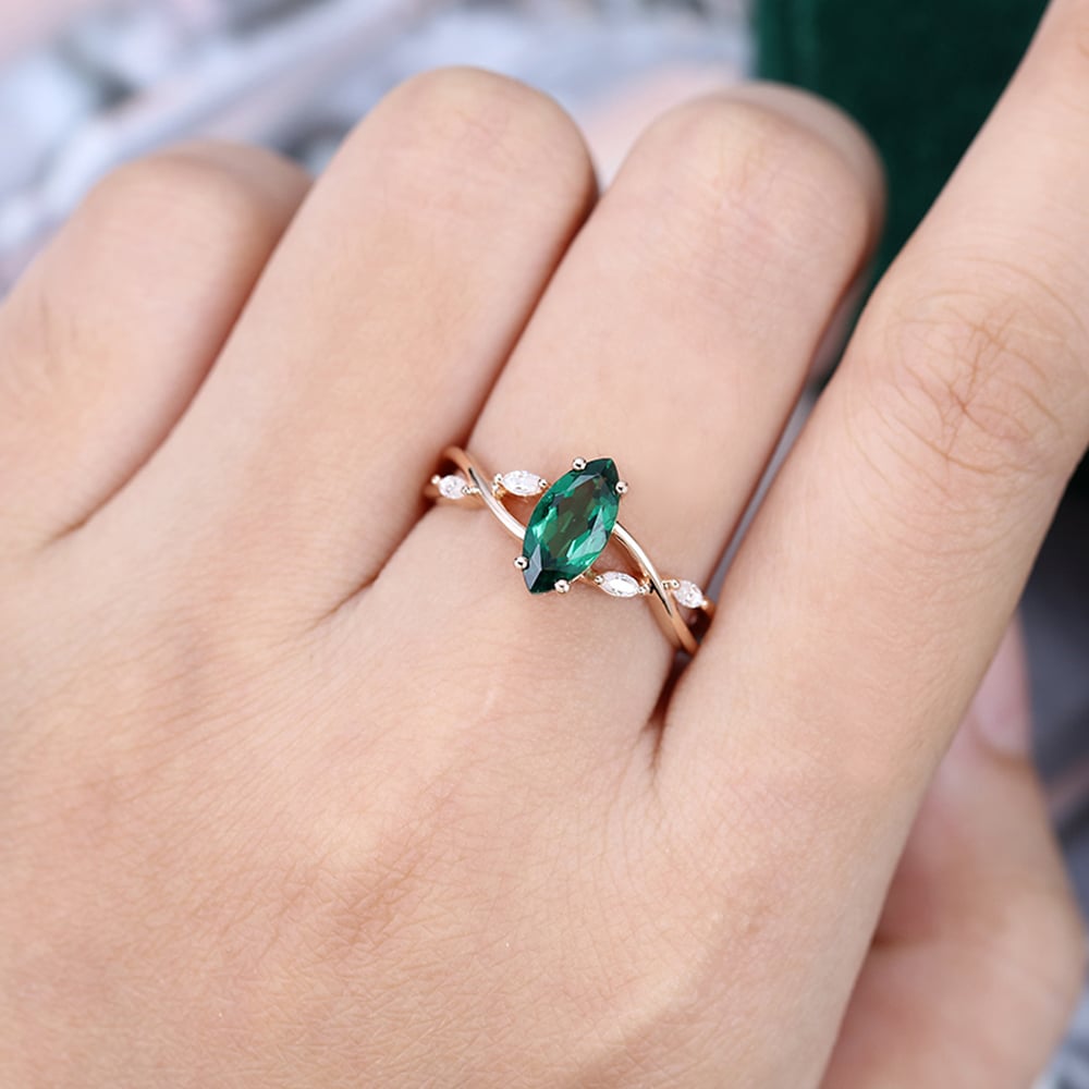 Marquise Cut Emerald Vintage Engagement Ring Split Shank