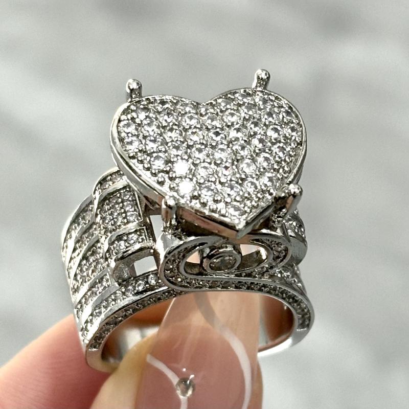 Hand-set silver heart-shaped ring set