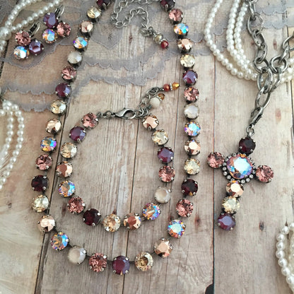 Neutral Spectrum Warm-Toned Crystal statement necklace