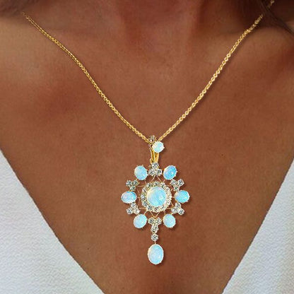 Palace Vintage Opal Pendant Necklace in 925 Sterling Silver